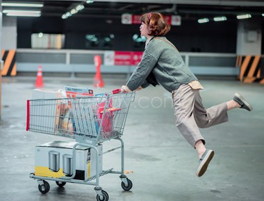 花苞式呢料九分裤