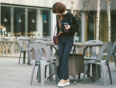 波浪纹拼图加绒卫衣