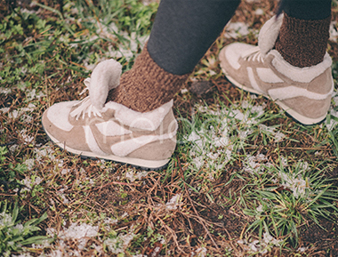 羊羔毛内增高暖鞋